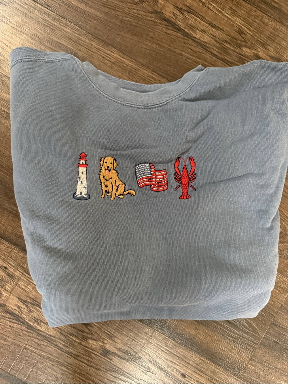Embroidered Coastal Crewneck Sweatshirt Golden Retriever USA Lobster Size L
